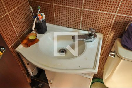 Casa à venda com 550m², 4 quartos e 4 vagas Casa à venda com 550m², 4 quartos e 4 vagasBanheiro de serviço