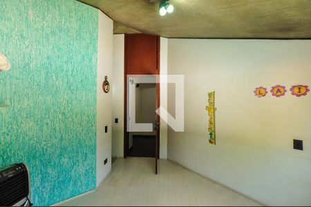 Casa à venda com 550m², 4 quartos e 4 vagas Casa à venda com 550m², 4 quartos e 4 vagasSuíte 2