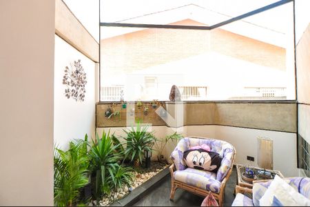 Casa à venda com 550m², 4 quartos e 4 vagas Casa à venda com 550m², 4 quartos e 4 vagasSala Jardim de Inverno