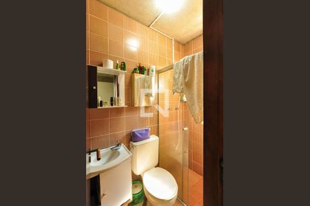 Casa à venda com 550m², 4 quartos e 4 vagas Casa à venda com 550m², 4 quartos e 4 vagasBanheiro de serviço