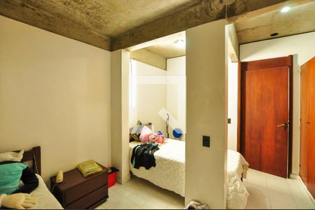 Casa à venda com 550m², 4 quartos e 4 vagas Casa à venda com 550m², 4 quartos e 4 vagasQuarto de Serviço