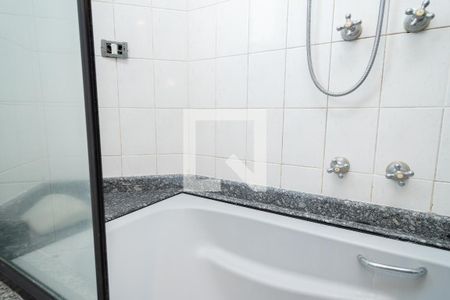 Apartamento à venda com 120m², 3 quartos e 2 vagas Apartamento à venda com 120m², 3 quartos e 2 vagasBanheiro - Suíte