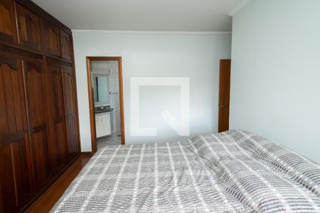 Apartamento à venda com 120m², 3 quartos e 2 vagas Apartamento à venda com 120m², 3 quartos e 2 vagasSuíte