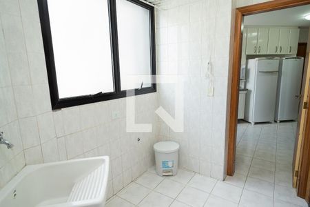 Apartamento à venda com 120m², 3 quartos e 2 vagas Apartamento à venda com 120m², 3 quartos e 2 vagasÁrea de Serviço