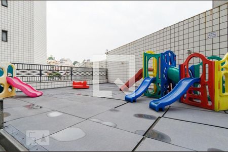 Apartamento à venda com 120m², 3 quartos e 2 vagas Apartamento à venda com 120m², 3 quartos e 2 vagasÁrea comum - Playground