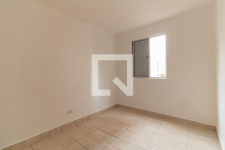 Quarto 1 de apartamento para alugar com 2 quartos, 56m² em Jardim São Savério, São Paulo