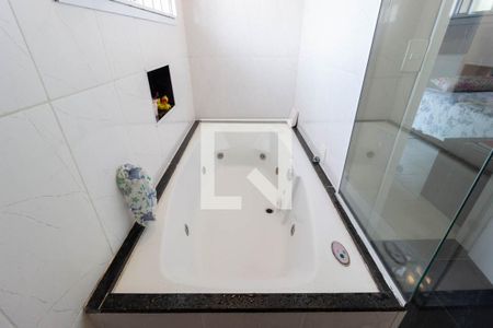 Casa à venda com 300m², 3 quartos e 5 vagasBanheiro Suíte 2