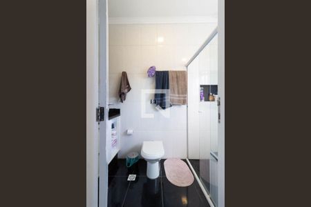 Casa à venda com 300m², 3 quartos e 5 vagasBanheiro Suíte 2