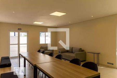 Apartamento à venda com 45m², 2 quartos e 1 vagaSala de reunião