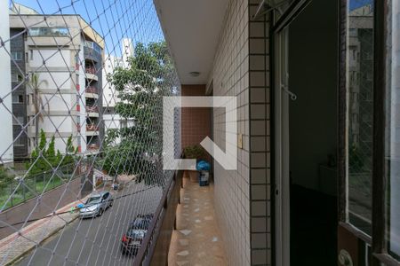 Apartamento à venda com 119m², 3 quartos e 1 vaga Apartamento à venda com 119m², 3 quartos e 1 vagaVaranda