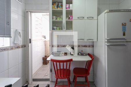 Apartamento à venda com 119m², 3 quartos e 1 vaga Apartamento à venda com 119m², 3 quartos e 1 vagaCozinha