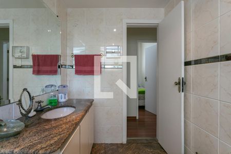 Apartamento à venda com 119m², 3 quartos e 1 vaga Apartamento à venda com 119m², 3 quartos e 1 vagaBanheiro