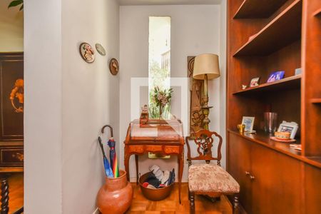 Hall de entrada de apartamento para alugar com 3 quartos, 216m² em Santa Cecilia, São Paulo