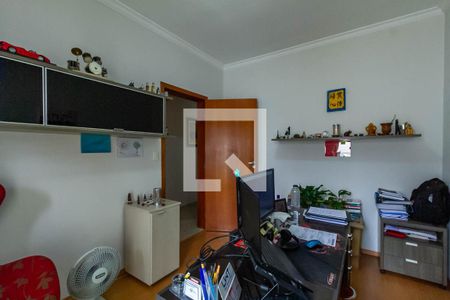 Casa à venda com 272m², 4 quartos e 3 vagas Casa à venda com 272m², 4 quartos e 3 vagasQuarto 2