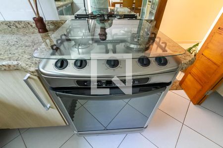 Casa à venda com 272m², 4 quartos e 3 vagas Casa à venda com 272m², 4 quartos e 3 vagasCozinha