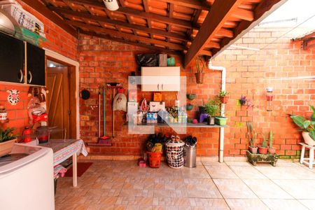 Casa à venda com 300m², 3 quartos e 2 vagas Casa à venda com 300m², 3 quartos e 2 vagasÁrea de Serviço