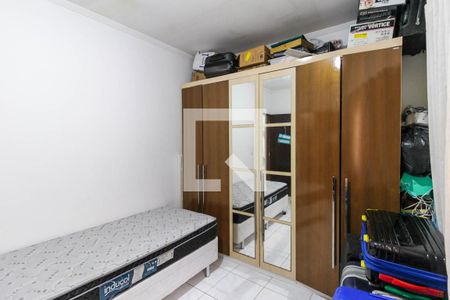 Casa à venda com 300m², 3 quartos e 2 vagas Casa à venda com 300m², 3 quartos e 2 vagasQuarto 2