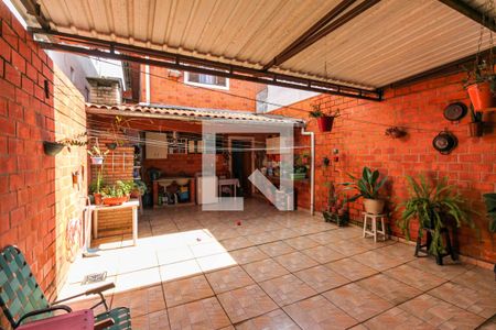 Casa à venda com 300m², 3 quartos e 2 vagas Casa à venda com 300m², 3 quartos e 2 vagasÁrea externa