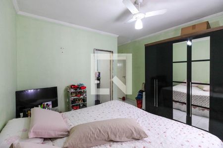 Casa à venda com 300m², 3 quartos e 2 vagas Casa à venda com 300m², 3 quartos e 2 vagasQuarto 3 - Suíte