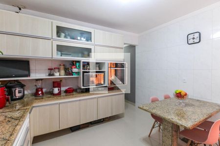 Casa à venda com 300m², 3 quartos e 2 vagas Casa à venda com 300m², 3 quartos e 2 vagasCozinha