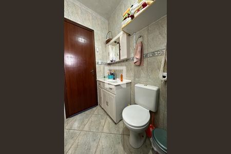 Casa à venda com 160m², 3 quartos e 2 vagasBanheiro