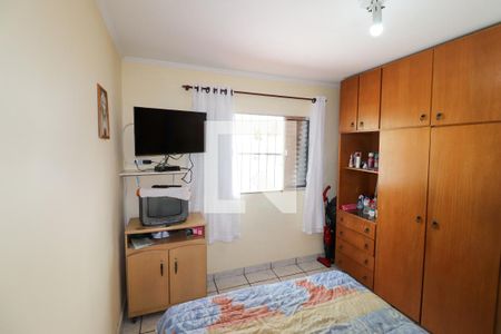 Casa à venda com 225m², 4 quartos e 3 vagasQuarto 2