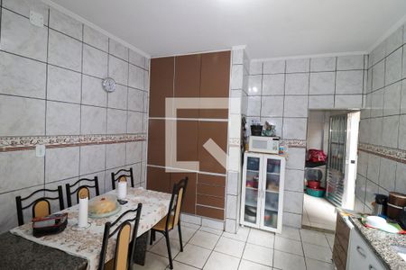 Casa à venda com 225m², 4 quartos e 3 vagasCozinha