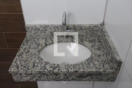 Casa de condomínio à venda com 64m², 2 quartos e 1 vagaBanheiro da Suíte 2