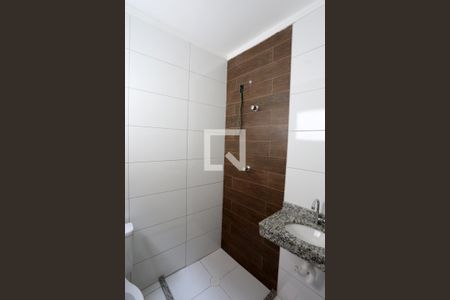 Casa de condomínio à venda com 64m², 2 quartos e 1 vagaBanheiro da Suíte 2