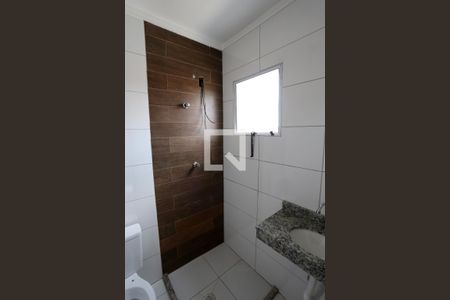 Casa de condomínio à venda com 64m², 2 quartos e 1 vagaBanheiro da Suíte 1