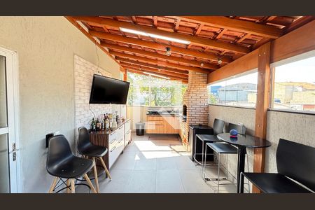 Apartamento à venda com 180m², 3 quartos e 2 vagasCobertura