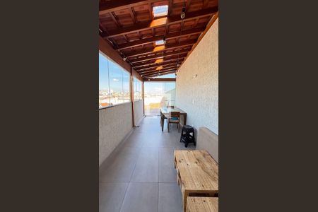 Apartamento à venda com 180m², 3 quartos e 2 vagasCobertura