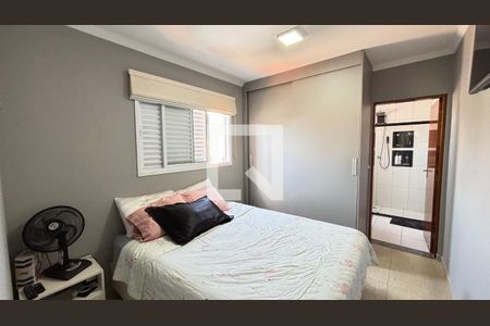 Apartamento à venda com 180m², 3 quartos e 2 vagasSuite