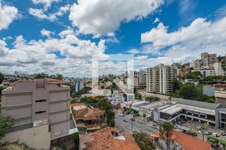 Apartamento à venda com 180m², 3 quartos e 2 vagas Apartamento à venda com 180m², 3 quartos e 2 vagasSuíte
