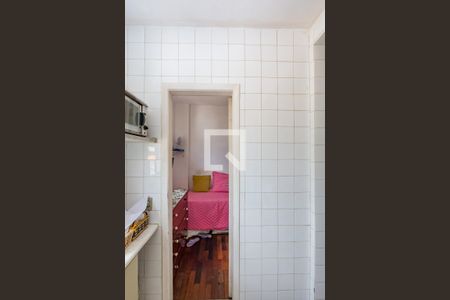 Apartamento à venda com 180m², 3 quartos e 2 vagas Apartamento à venda com 180m², 3 quartos e 2 vagasQuarto de Serviço