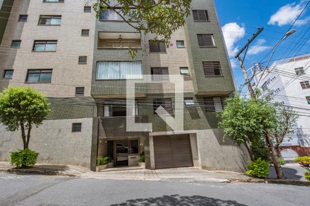 Apartamento à venda com 180m², 3 quartos e 2 vagas Apartamento à venda com 180m², 3 quartos e 2 vagasFachada