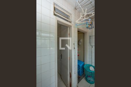 Apartamento à venda com 180m², 3 quartos e 2 vagas Apartamento à venda com 180m², 3 quartos e 2 vagasBanheiro de serviço