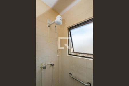 Apartamento à venda com 180m², 3 quartos e 2 vagas Apartamento à venda com 180m², 3 quartos e 2 vagasBanheiro Social