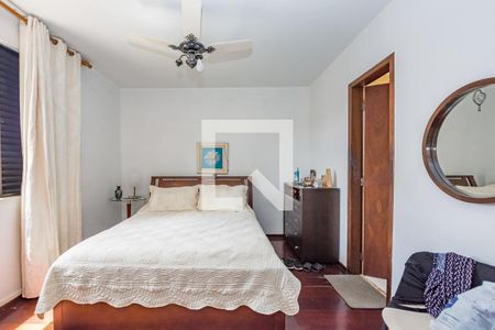 Apartamento à venda com 180m², 3 quartos e 2 vagas Apartamento à venda com 180m², 3 quartos e 2 vagasSuíte