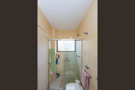 Apartamento à venda com 180m², 3 quartos e 2 vagas Apartamento à venda com 180m², 3 quartos e 2 vagasBanheiro da Suíte