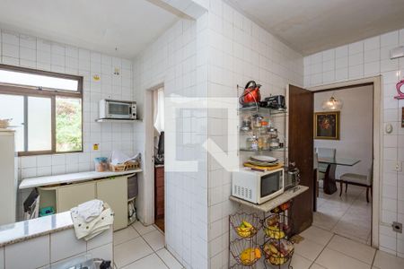 Apartamento à venda com 180m², 3 quartos e 2 vagas Apartamento à venda com 180m², 3 quartos e 2 vagasCozinha