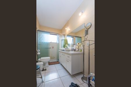 Apartamento à venda com 180m², 3 quartos e 2 vagas Apartamento à venda com 180m², 3 quartos e 2 vagasBanheiro Social