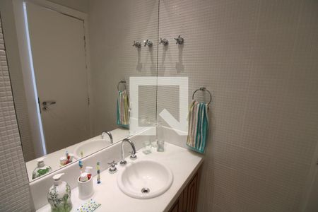 Apartamento à venda com 307m², 4 quartos e 3 vagasBanheiro