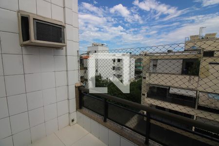 Apartamento à venda com 307m², 4 quartos e 3 vagasVista da Área de Serviço