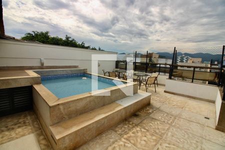 Apartamento à venda com 307m², 4 quartos e 3 vagasPiscina