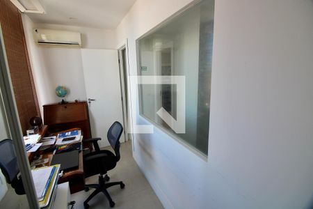 Apartamento à venda com 307m², 4 quartos e 3 vagasEscritório 1 