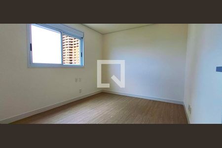 Apartamento à venda com 198m², 4 quartos e 3 vagas Apartamento à venda com 198m², 4 quartos e 3 vagasStudio