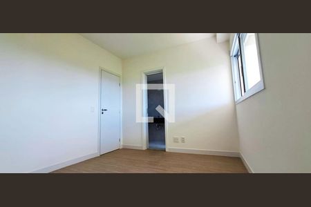 Apartamento à venda com 198m², 4 quartos e 3 vagas Apartamento à venda com 198m², 4 quartos e 3 vagasStudio