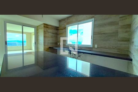 Apartamento à venda com 198m², 4 quartos e 3 vagas Apartamento à venda com 198m², 4 quartos e 3 vagasStudio