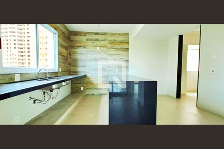 Apartamento à venda com 198m², 4 quartos e 3 vagas Apartamento à venda com 198m², 4 quartos e 3 vagasStudio